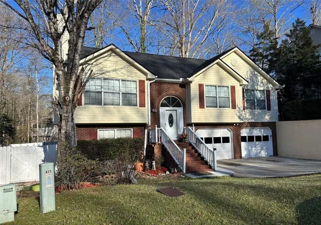 2nd image of 875 Long Branch Cir, Sugar Hill, GA 30518 | MLS# 7737424