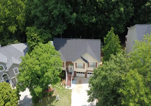 3rd image of 875 Long Branch Cir, Sugar Hill, GA 30518 | MLS# 7737424