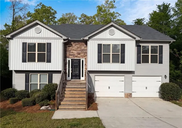 Photo 1 of Sale Pending at 1948 Paynes Point, Winder, GA 30680 | MLS# 7755259 | Listing updated on 2026-10-08