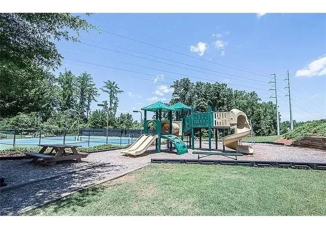 Photo 4 of Single family home for sale at 2385 Mayfair Dr, Cumming, GA 30040 | MLS# 7826251 | Listing updated on 2026-08-25