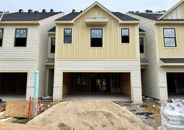 Photo 1 of Sale Pending at 2939 Crystal Springs Point #157, Gainesville, GA 30507 | MLS# 7801388 | Listing updated on 2026-08-23