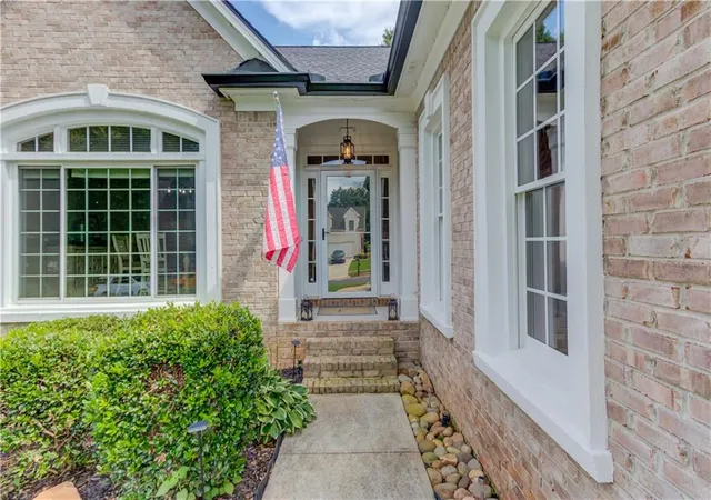 Photo 3 of Single family home for sale at 880 Providence Clb Dr, Monroe, GA 30656 | MLS# 7820168 | Listing updated on 2026-08-27