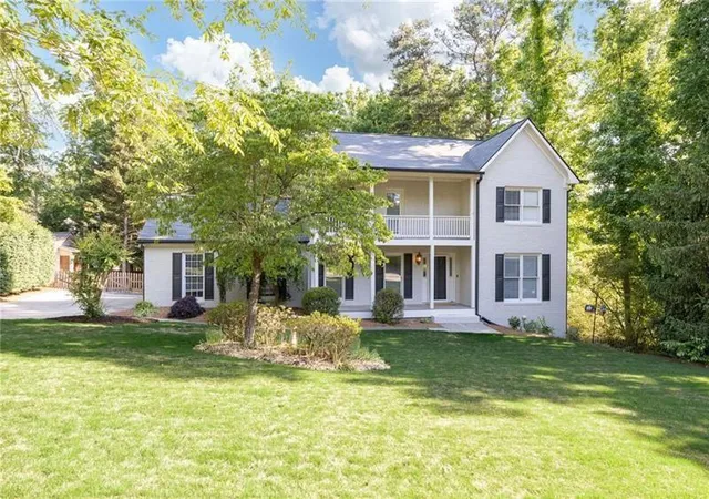 Photo 2 of Sale Pending at 2697 S Arbor Dr, Marietta, GA 30066 | MLS# 7773750 | Listing updated on 2026-09-15
