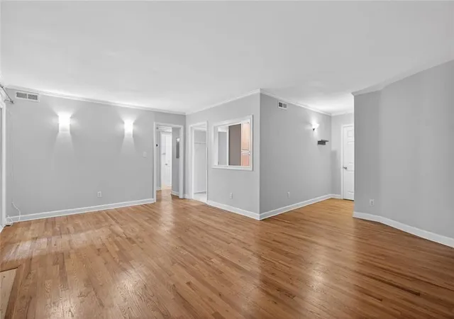 Photo 2 of Condo for sale at 5400 Roswell Rd #L6, Sandy Springs, GA 30342 | MLS# 7779721 | Listing updated on 2026-09-12