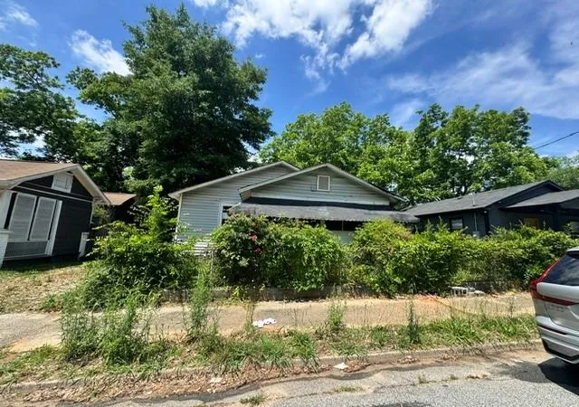 1st image of 1049 Smith St Sw, Atlanta, GA 30310 | MLS# 7773919