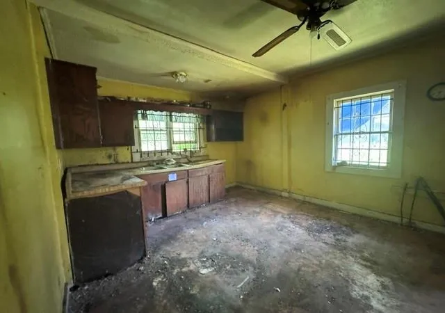2nd image of 1049 Smith St Sw, Atlanta, GA 30310 | MLS# 7773919