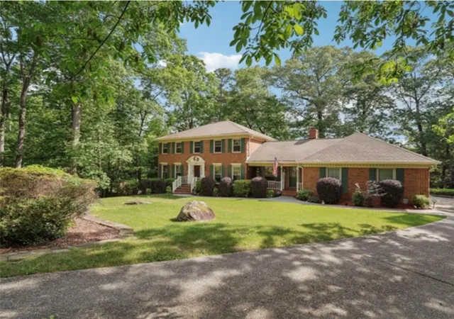 Homes for sale in Lilburn, GA | 5027 Castlewood Dr Sw, Lilburn, GA 30047 | MLS# 7800672