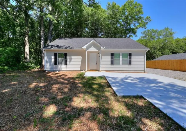 1st image of 407 Wall St, Monroe, GA 30655 | MLS# 7808500