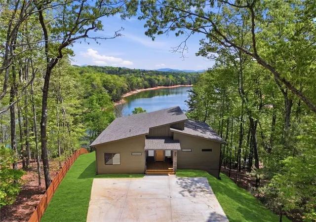 1st image of 11 Falcon Dr, Blairsville, GA 30512 | MLS# 7762074