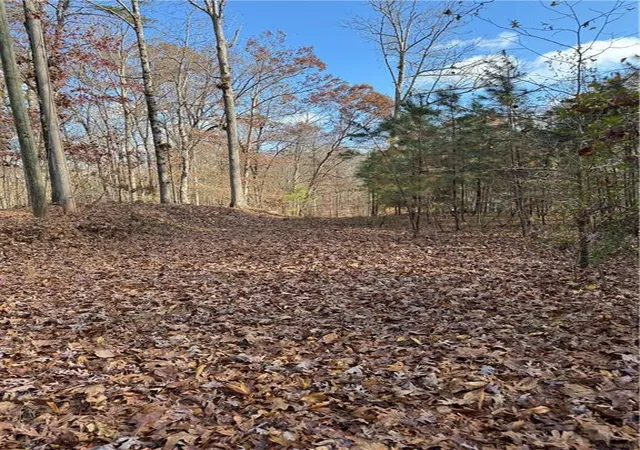 Photo 3 of Sale Pending at 857 Laurel Ln, Winder, GA 30680 | MLS# 7698747 | Listing updated on 2026-09-10