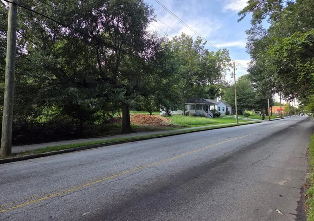 Photo 3 of Sale Pending at 1591 Campbellton Rd SW, Atlanta, GA 30311 | MLS# 7822541 | Listing updated on 2026-08-25