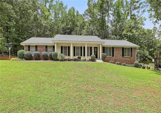 Homes for sale in Fairburn, GA | 6650 Corico Wy, Fairburn, GA 30213 | MLS# 7781398