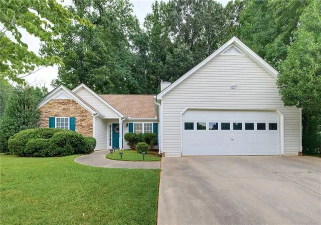 2nd image of 477 Oakview Dr, Dallas, GA 30157 | MLS# 7810621