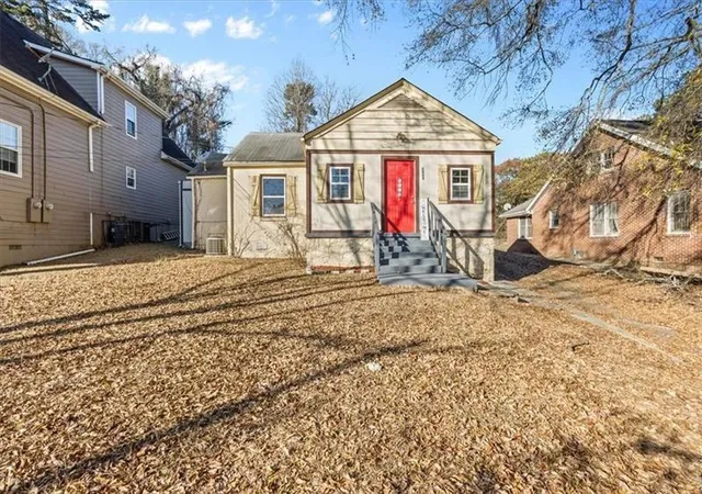 1st image of 2009 Baker Rd Nw, Atlanta, GA 30318 | MLS# 7812769