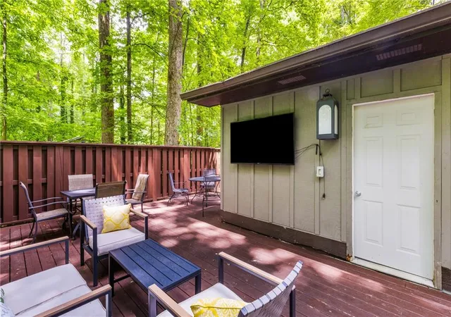 Photo 2 of Sale Pending at 482 Shady Ln Cir, Canton, GA 30115 | MLS# 7810763 | Listing updated on 2026-09-09