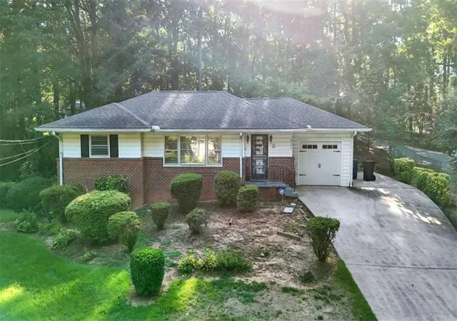 Photo 2 of Single family home for sale at 2560 Wood Valley Dr, Atlanta, GA 30344 | MLS# 7822781 | Listing updated on 2026-08-18