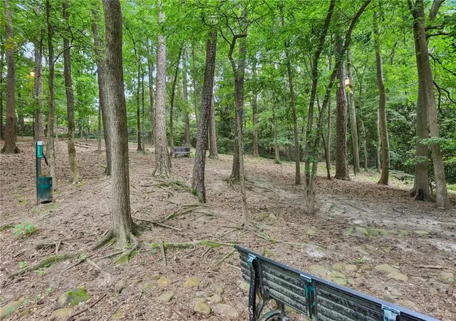 2nd image of 4246 River Grn Dr NW, Atlanta, GA 30327