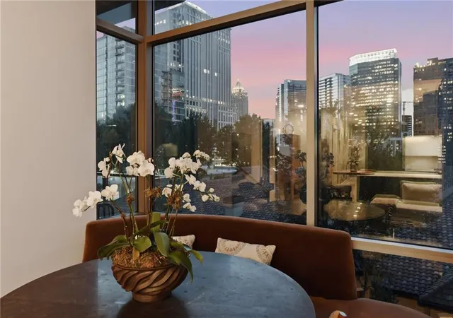 2nd image of 905 Juniper St Ne, Atlanta, GA 30309