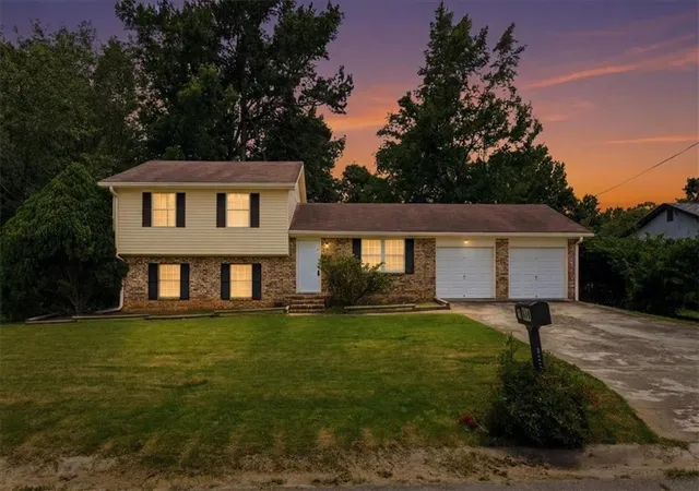 Photo 1 of Sale Pending at 941 Cochise Trl, Conyers, GA 30094 | MLS# 7812870 | Listing updated on 2026-09-15