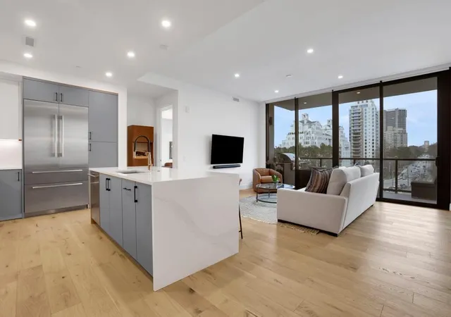 3rd image of 2425 Peachtree Rd Ne #803, Atlanta, GA 30305 | MLS# 7723422