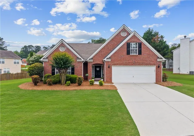 Homes for sale in Grayson, GA | 2940 Haynes Club Cir Sw, Grayson, GA 30017 | MLS# 7779428