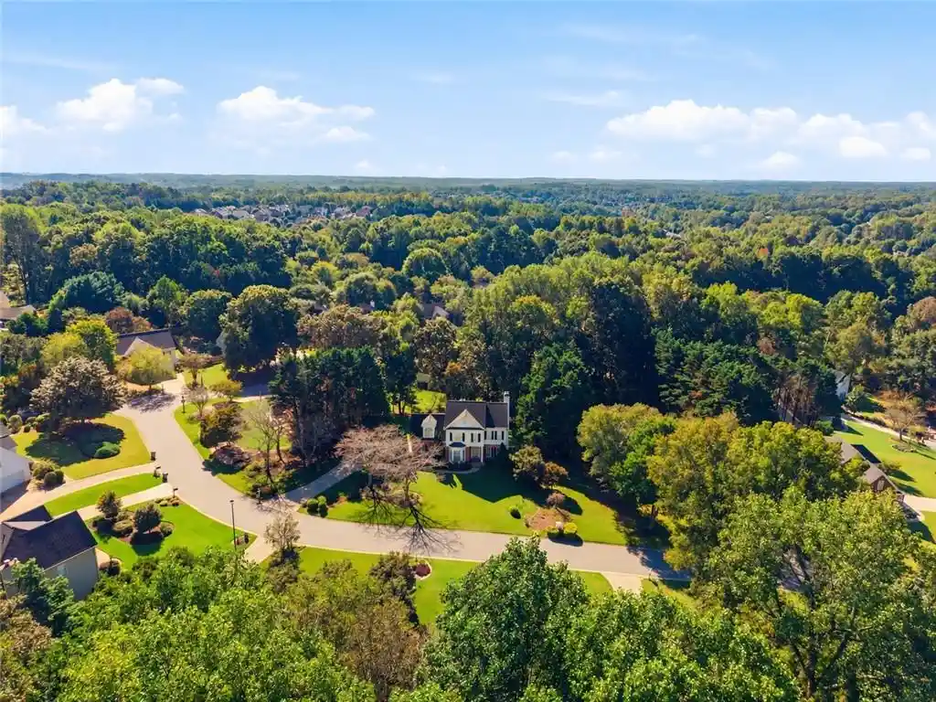 Photo 1 of Single family home for sale at 4425 Bellmonte Dr, Cumming, GA 30040 | MLS# 7856045 | Listing updated on 2026-10-22