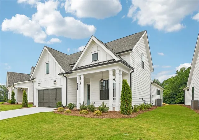 Photo 1 of Single family home for sale at 81 High Point Dr, Hoschton, GA 30548 | MLS# 7857157 | Listing updated on 2026-10-22