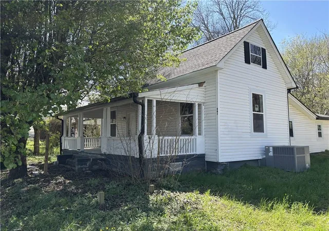 1st image of 361 Atlanta Hwy, Rockmart, GA 30153 | MLS# 7739476