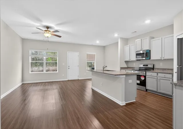 3rd image of 101 Brexley Dr, Calhoun, GA 30701 | MLS# 7778127