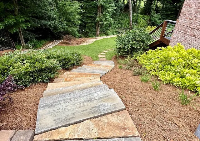 Photo 3 of Sale Pending at 4041 Hickory Fairway Dr, Woodstock, GA 30188 | MLS# 7792928 | Listing updated on 2026-08-23