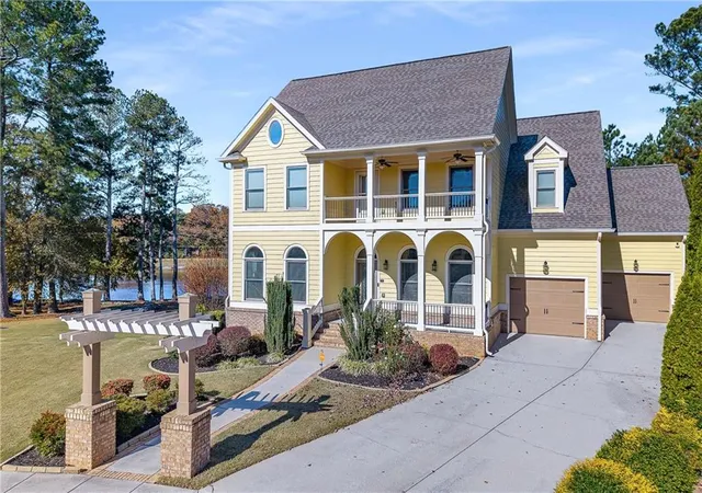 3rd image of 679 Crystal Cove Ct, Loganville, GA 30052 | MLS# 7756962
