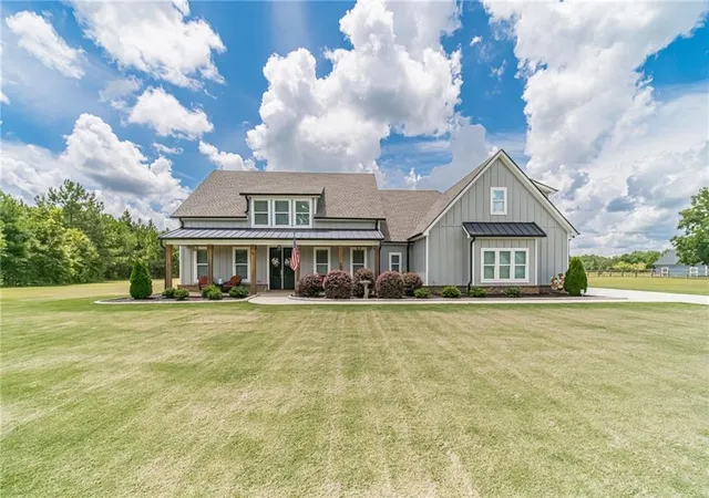 1st image of 302 Savannah Dr, Mansfield, GA 30055 | MLS# 7819303