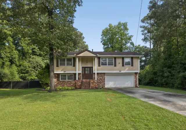 Photo 1 of Sale Pending at 6342 Bell Hvn Ln, Riverdale, GA 30296 | MLS# 7821259 | Listing updated on 2026-09-10