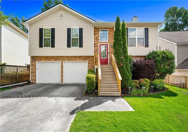 Photo 1 of Sale Pending at 5822 Bridgeport Ct, Flowery Branch, GA 30542 | MLS# 7799123 | Listing updated on 2026-08-27
