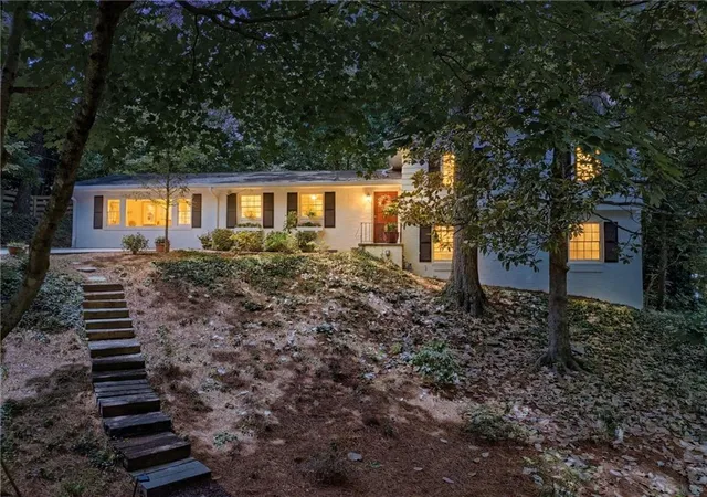 2nd image of 2360 Honeysuckle Ln Se, Smyrna, GA 30080 | MLS# 7801996