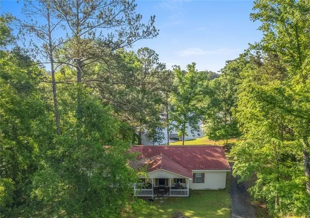 Photo 2 of Single family home for sale at 1038 Carrs Sta Rd Ne, Milledgeville, GA 31061 | MLS# 7814055 | Listing updated on 2026-08-28
