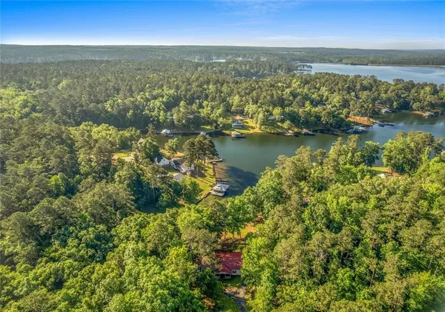 Photo 4 of Single family home for sale at 1038 Carrs Sta Rd NE, Milledgeville, GA 31061 | MLS# 7814055 | Listing updated on 2026-08-28