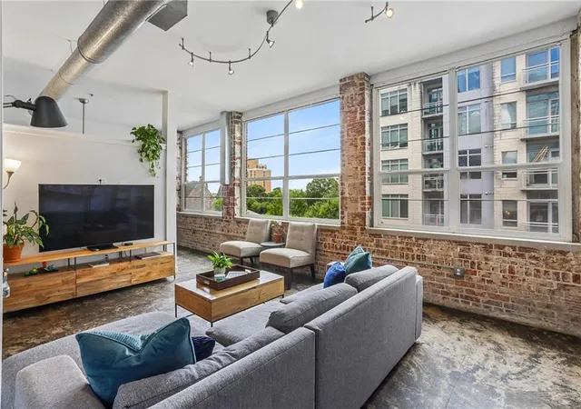 1st image of 800 Peachtree St Ne #8613, Atlanta, GA 30308 | MLS# 7793858