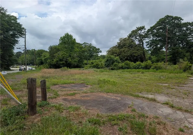 Photo 2 of Land for sale at 501 Lovvorn Rd, Carrollton, GA 30117 | MLS# 7784789 | Listing updated on 2026-09-09