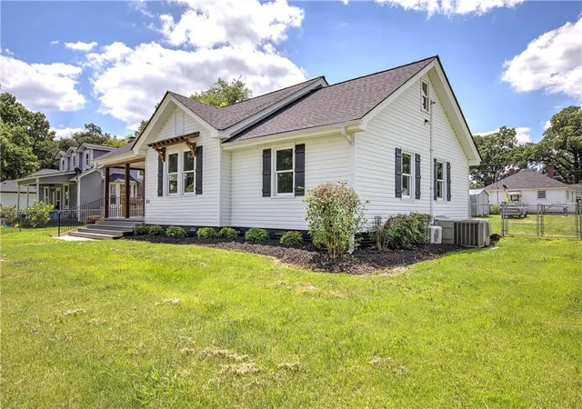 Homes for sale in Rockmart, GA | 565 Lane St, Rockmart, GA 30153 | MLS# 7774349