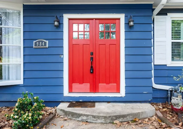 Photo 2 of Sale Pending at 984 Lindridge Way, Atlanta, GA 30324 | MLS# 7770748 | Listing updated on 2026-08-28