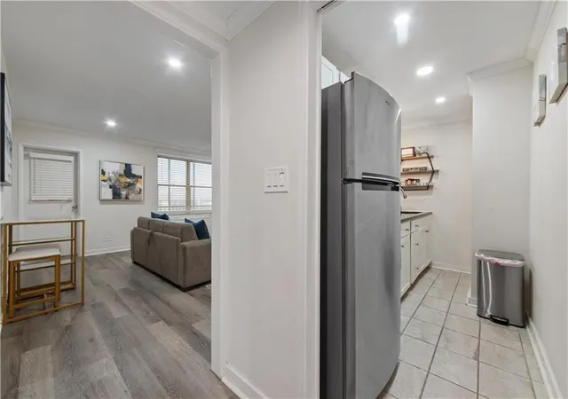 2nd image of 300 Peachtree St Ne #10H, Atlanta, GA 30308 | MLS# 7626386