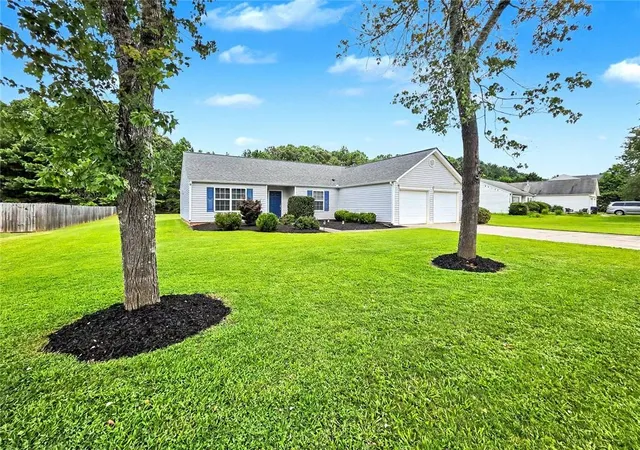 24th image of 3420 Bridgeshaw Dr, Cumming, GA 30028 | MLS# 7814222