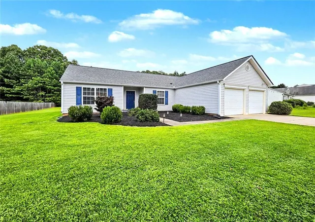 2nd image of 3420 Bridgeshaw Dr, Cumming, GA 30028 | MLS# 7814222