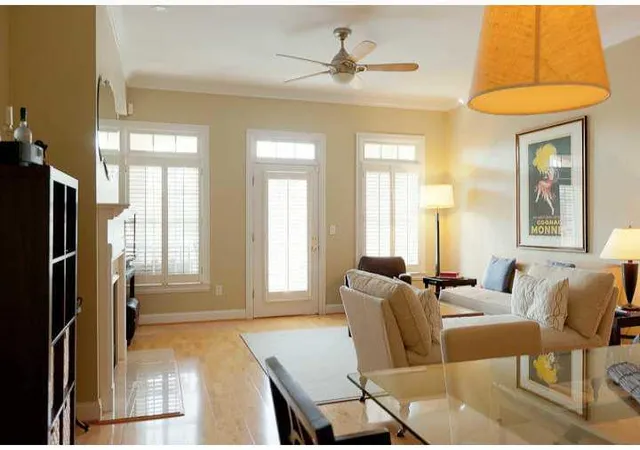 Condominium at 211 Colonial Homes Dr Nw #2606, Atlanta, GA 30309 | MLS# 4302028 | | Sold on 2012-02-22
