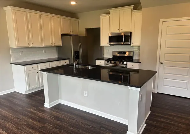Photo 4 of Townhouse for sale at 3701 Prospect Point Dr, Oakwood, GA 30566 | MLS# 7816806 | Listing updated on 2026-08-06