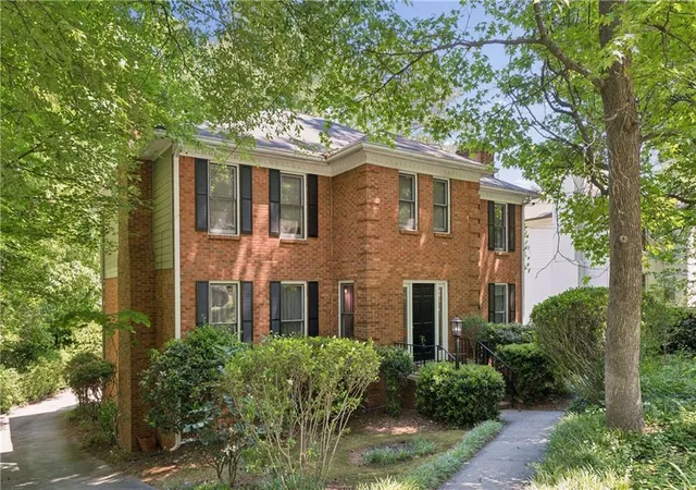 2nd image of 795 N Parkwood Rd, Decatur, GA 30030 | MLS# 7766928