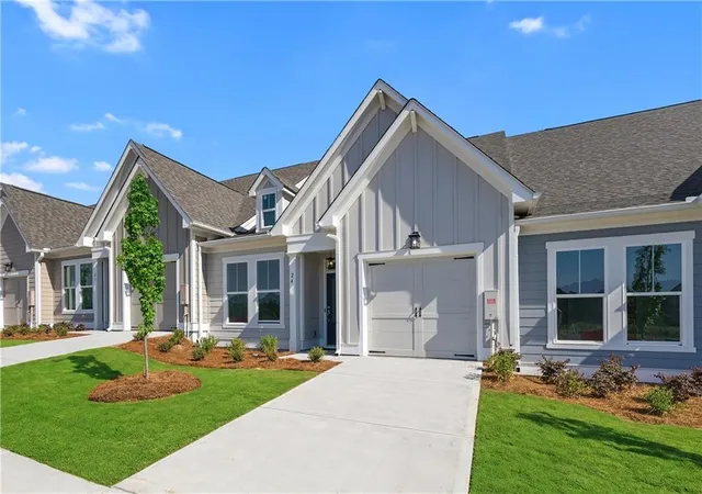 Homes for sale in Cartersville, GA | 24 Harmony Cir, Cartersville, GA 30120 | MLS# 7801227