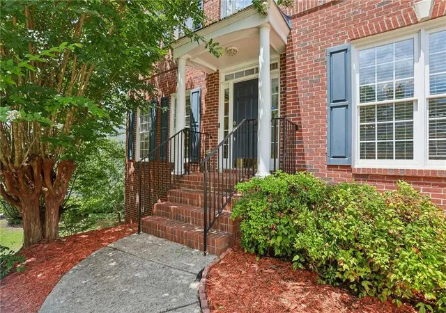 2nd image of 631 Catamount Wy Sw, Lilburn, GA 30047 | MLS# 7803924