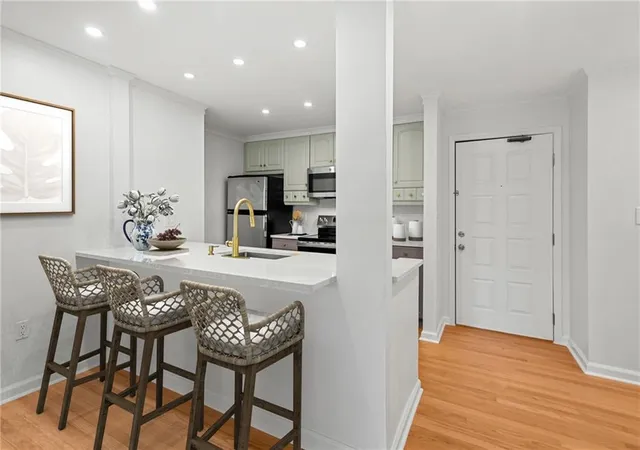 3rd image of 3655 Habersham Rd Ne #B236, Atlanta, GA 30305 | MLS# 7824561